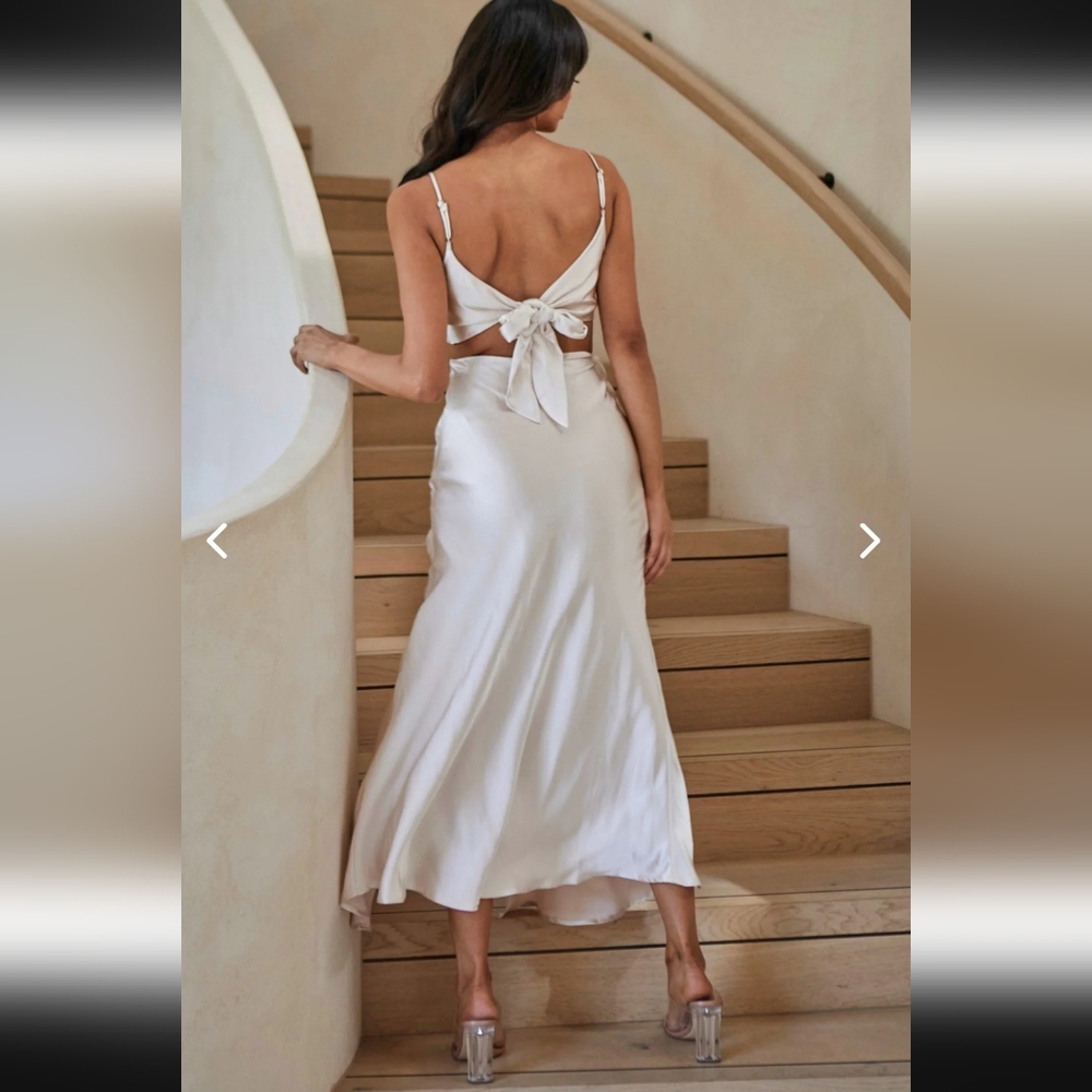 SELFIE LESLIE ACAPULCO CAMI STRAP TIED BACK SATIN MAXI DRESS CHAMPAGNE - Picture 7 of 16